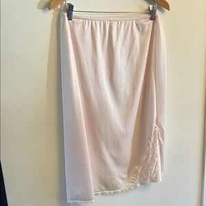💖Baby Pink Vintage Half Slip💖